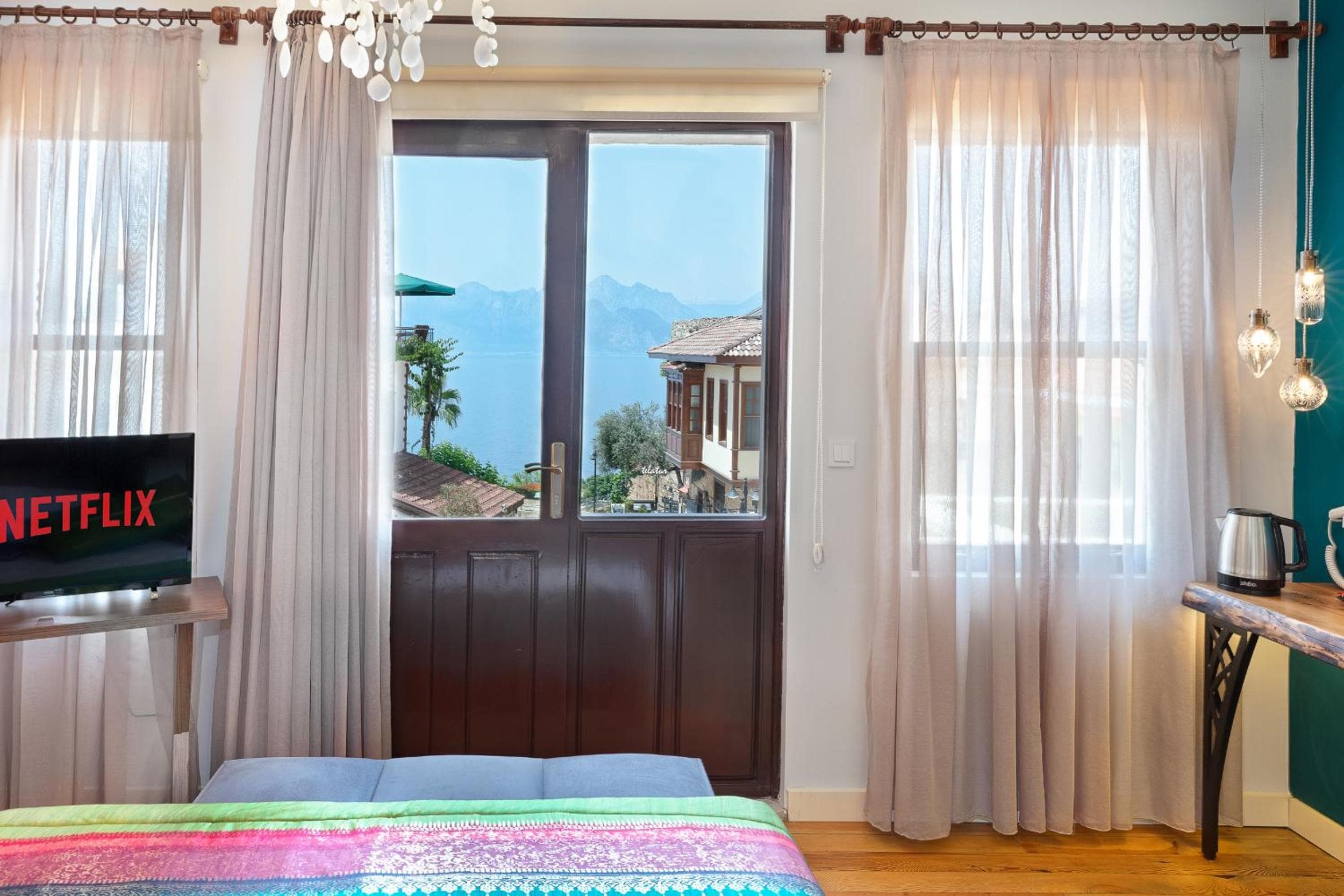 Mono Hotel 5