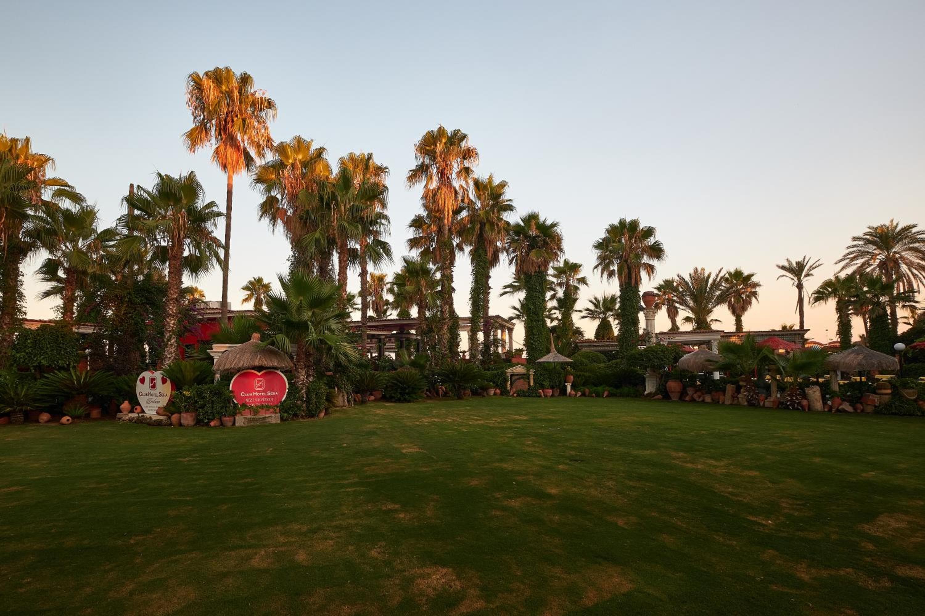 Club Hotel Sera 4