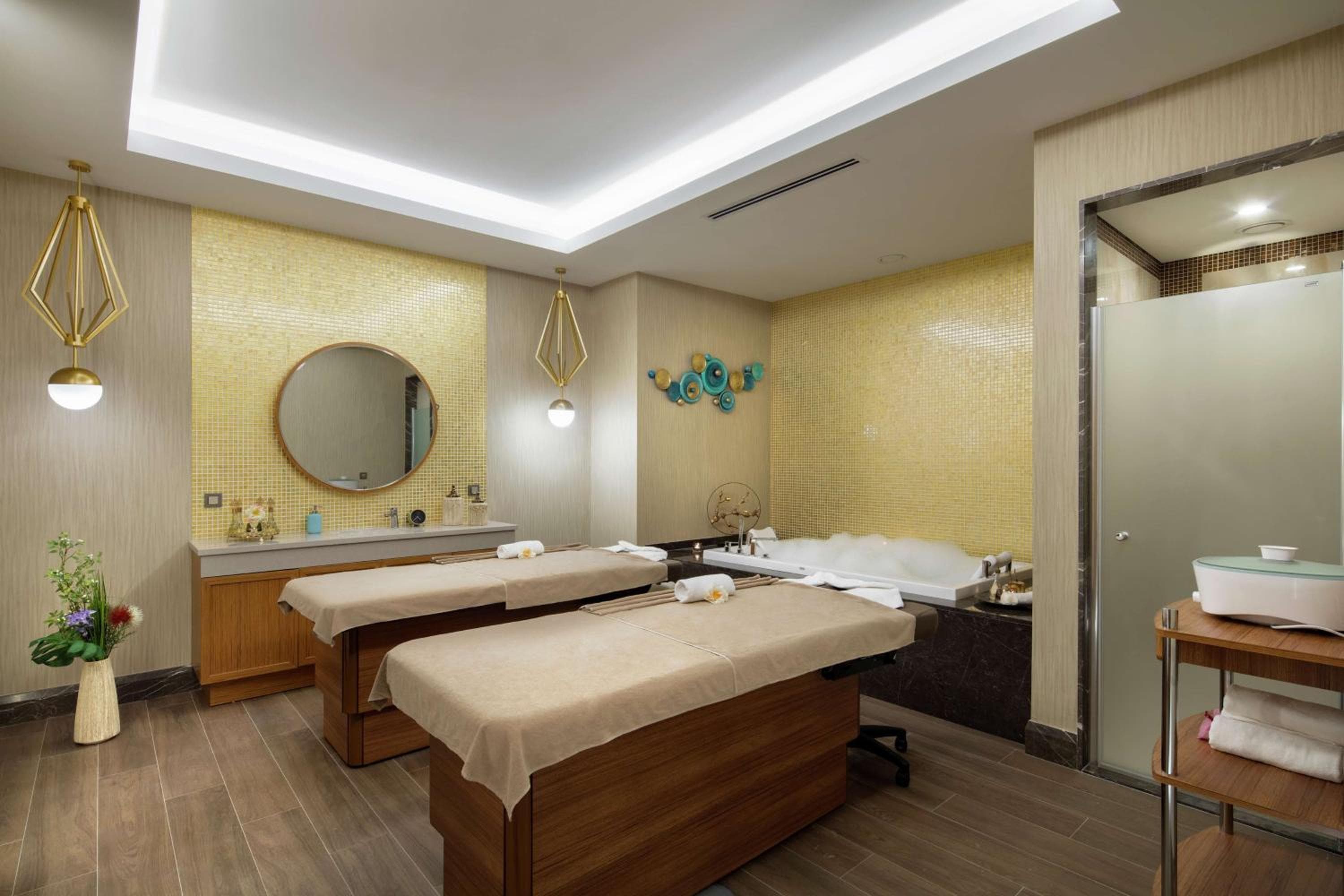 Doubletree By Hilton Antalya City Centre 4