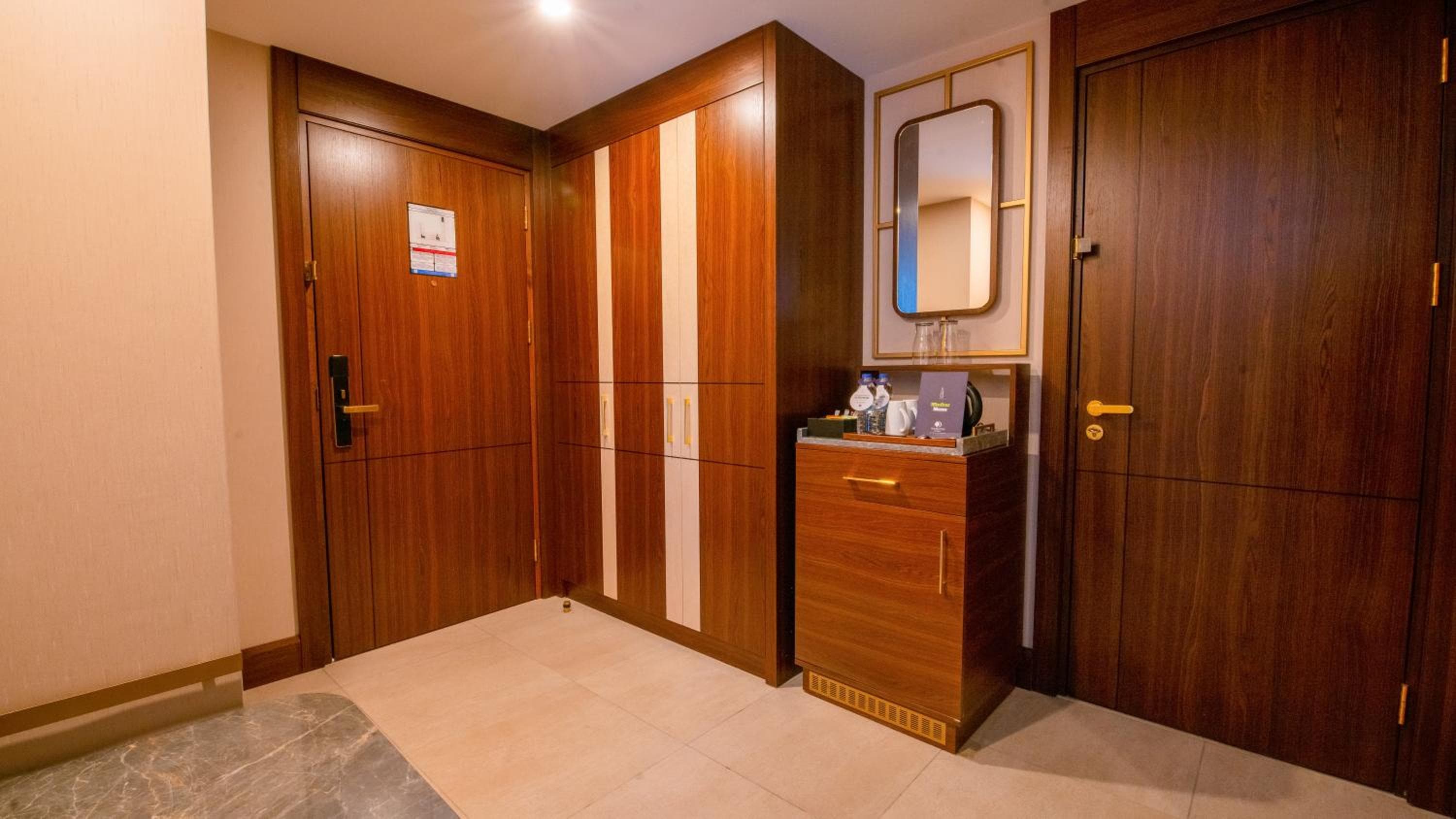 Doubletree By Hilton Antalya City Centre 2