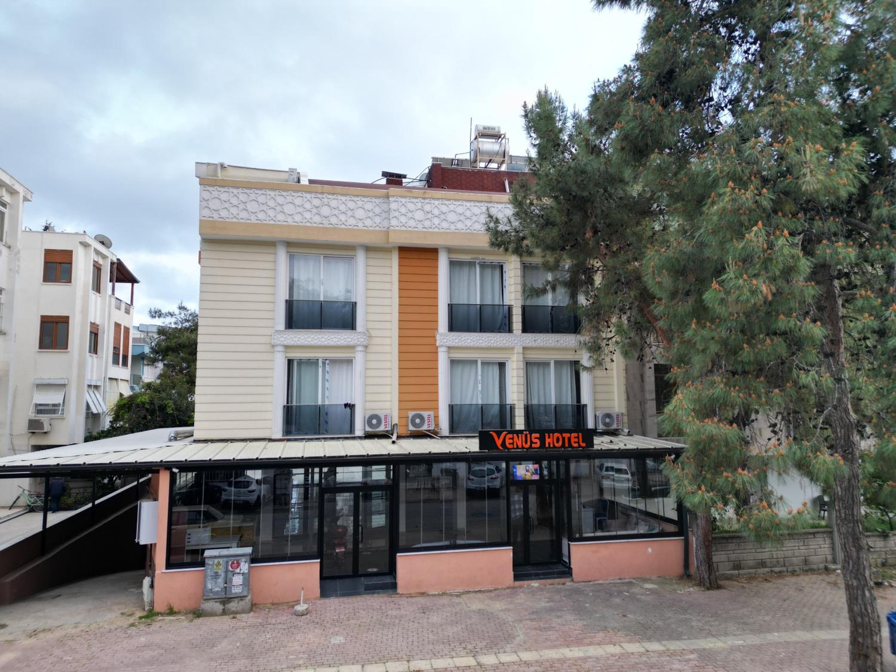Venüs Hotel 5
