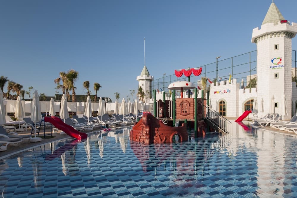 Delphin Imperial 4