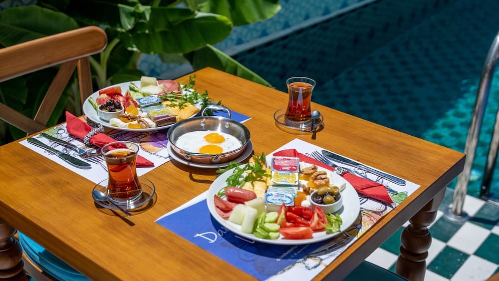 Dam Hotel Lara 4