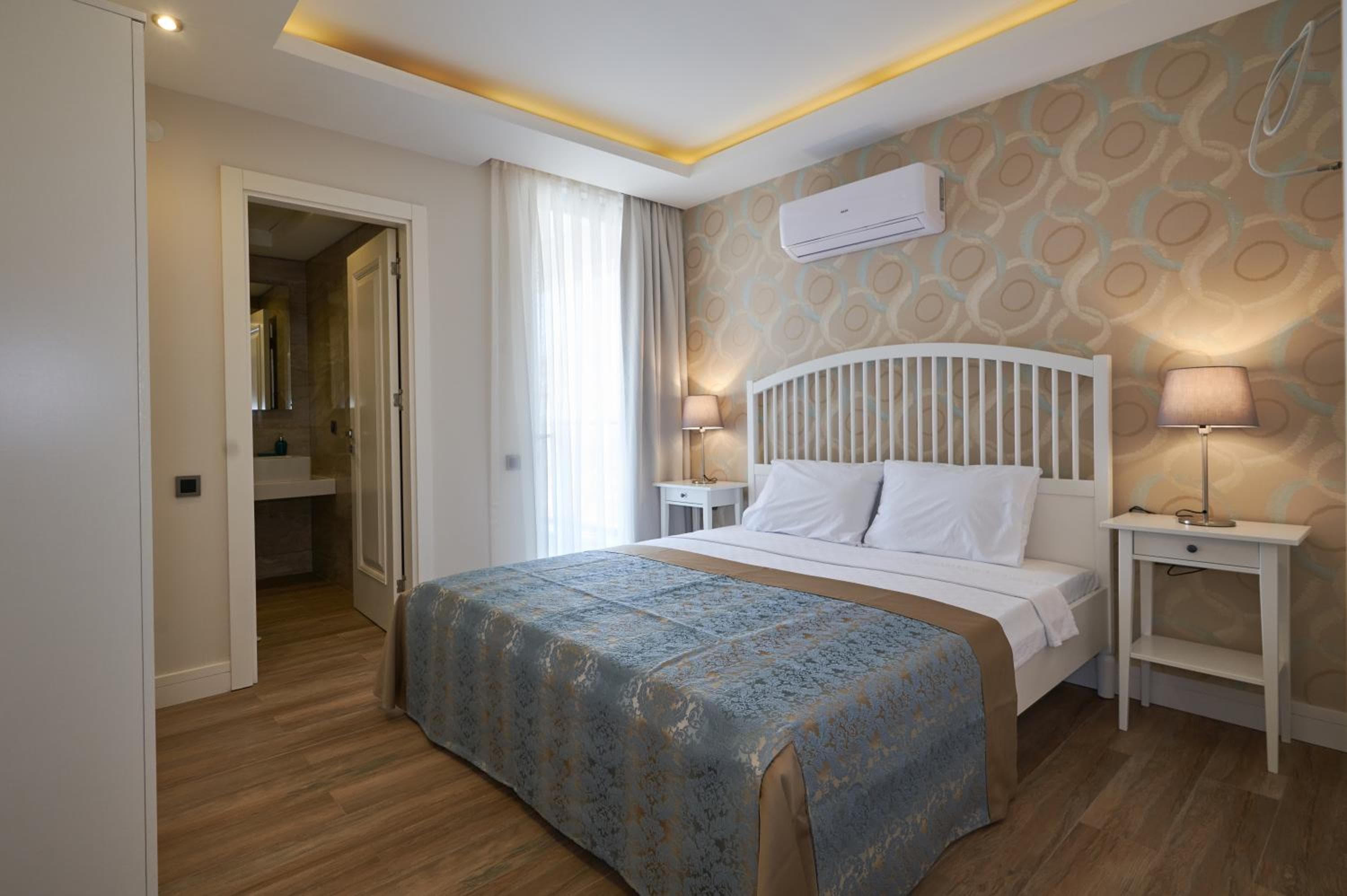 Lara Suite's Apart Hotel 3