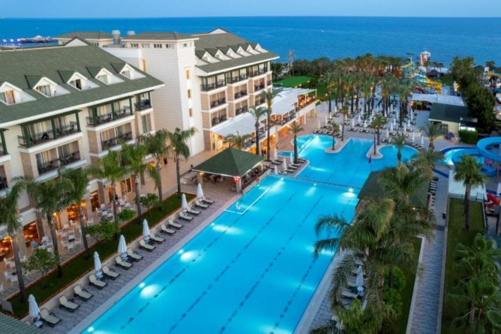Dobedan Beach Resort
