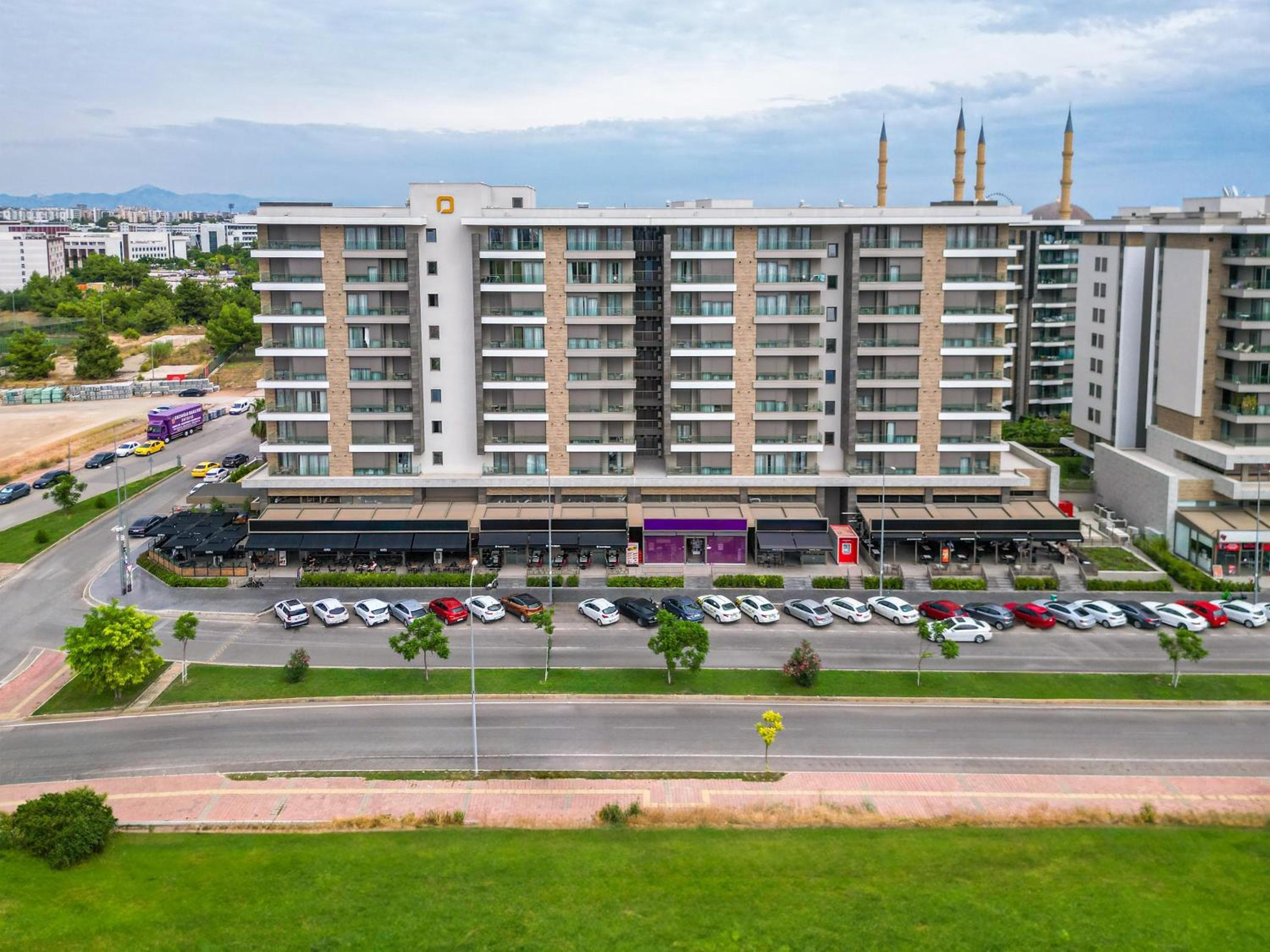 Casamax Suites