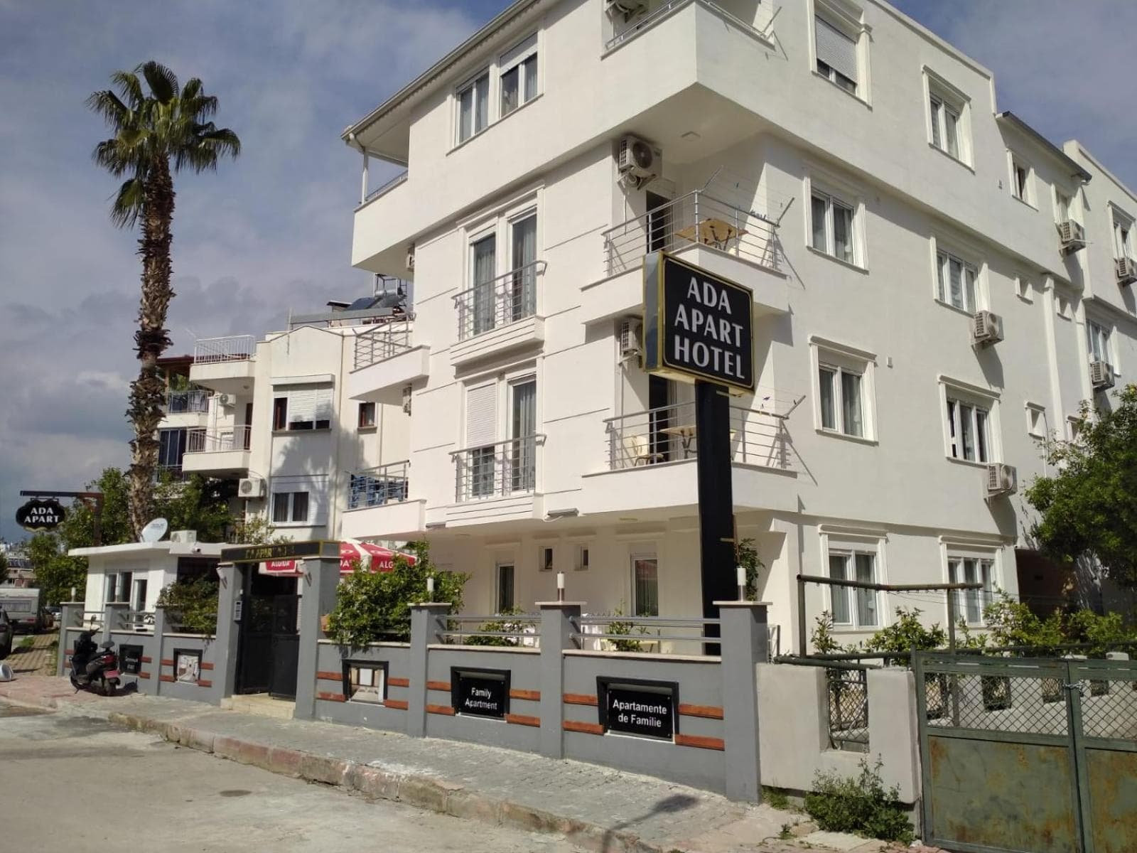 Ada Apart Hotel