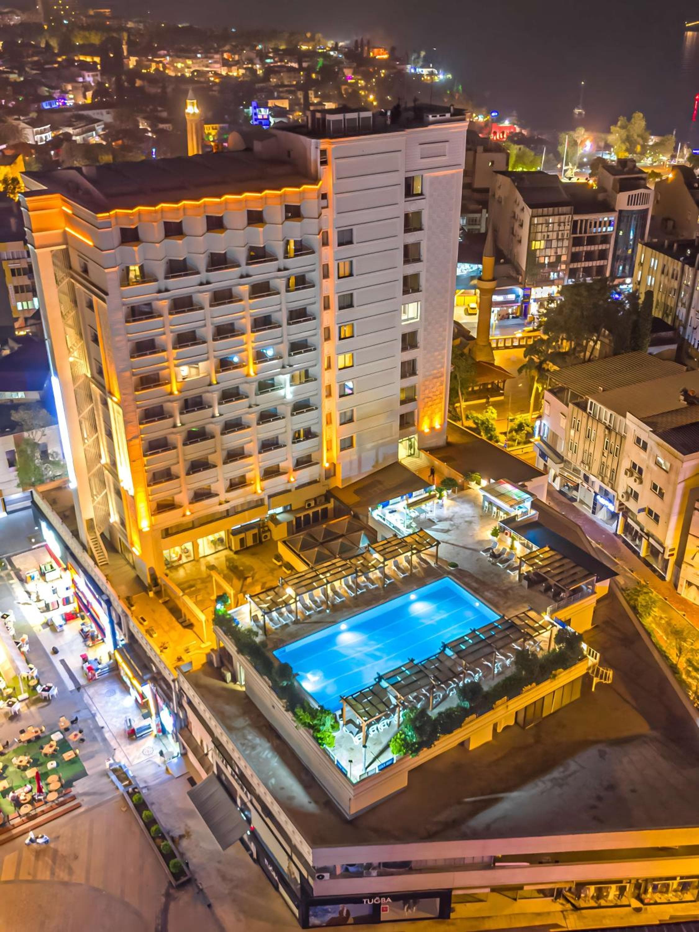 Best Western Plus Khan Hotel