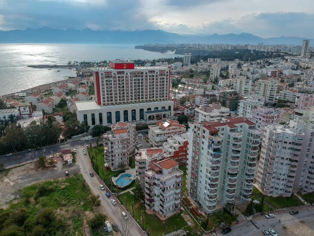 Lara Park Suites