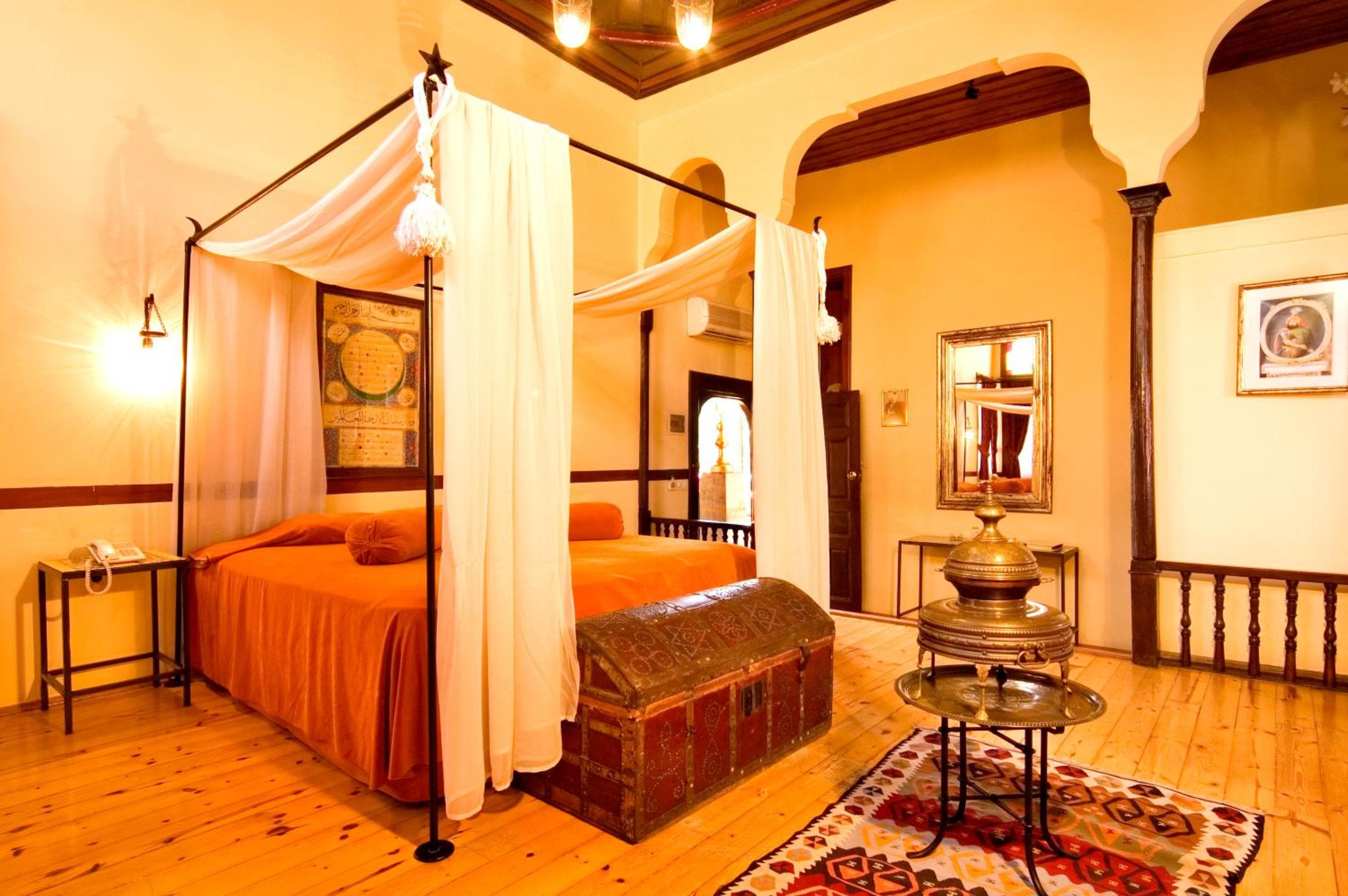 Ottoman Pasha Suite