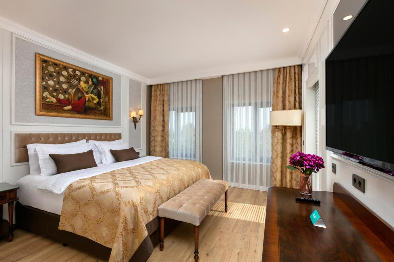 Superior King Room