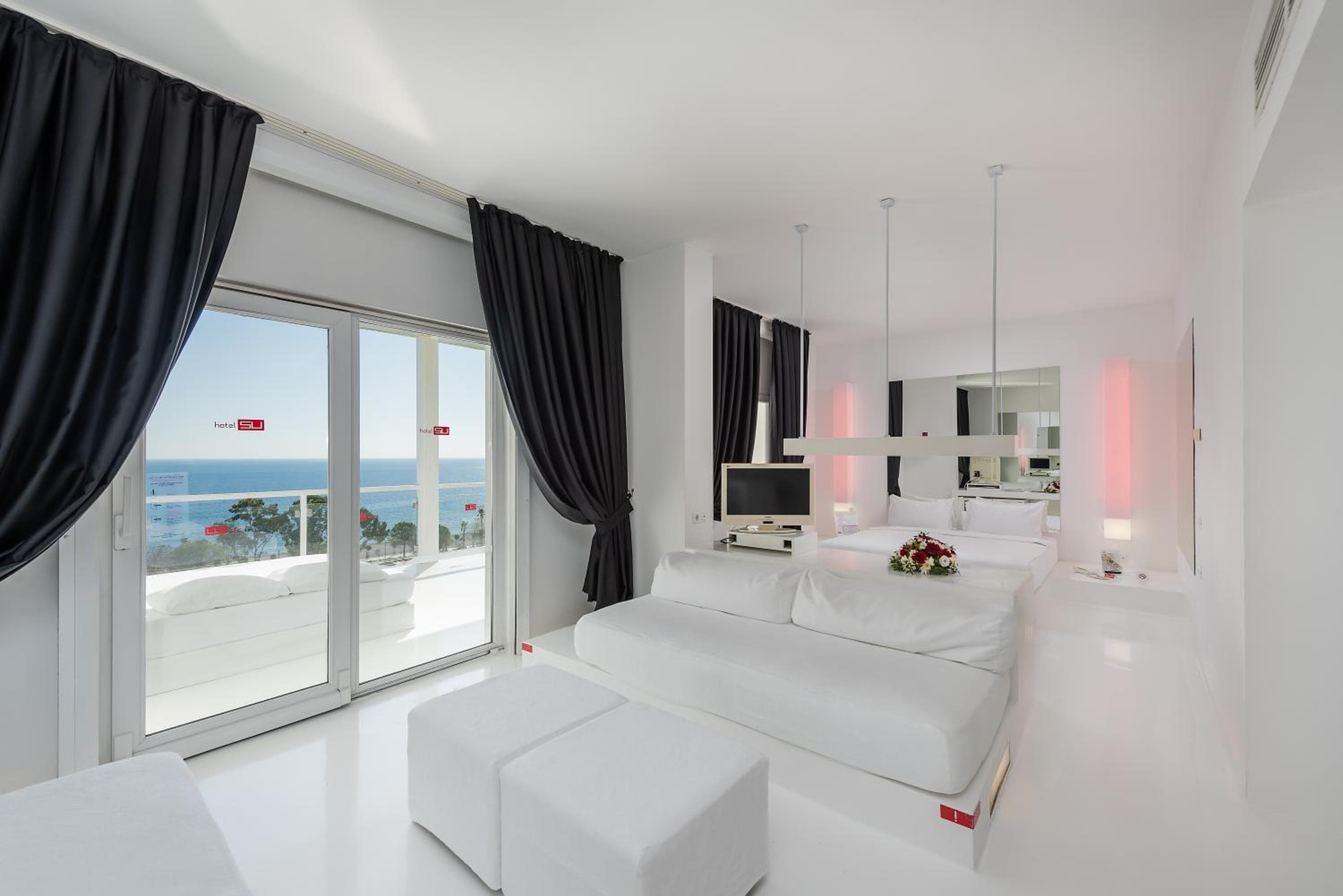 Family Room with Sea View