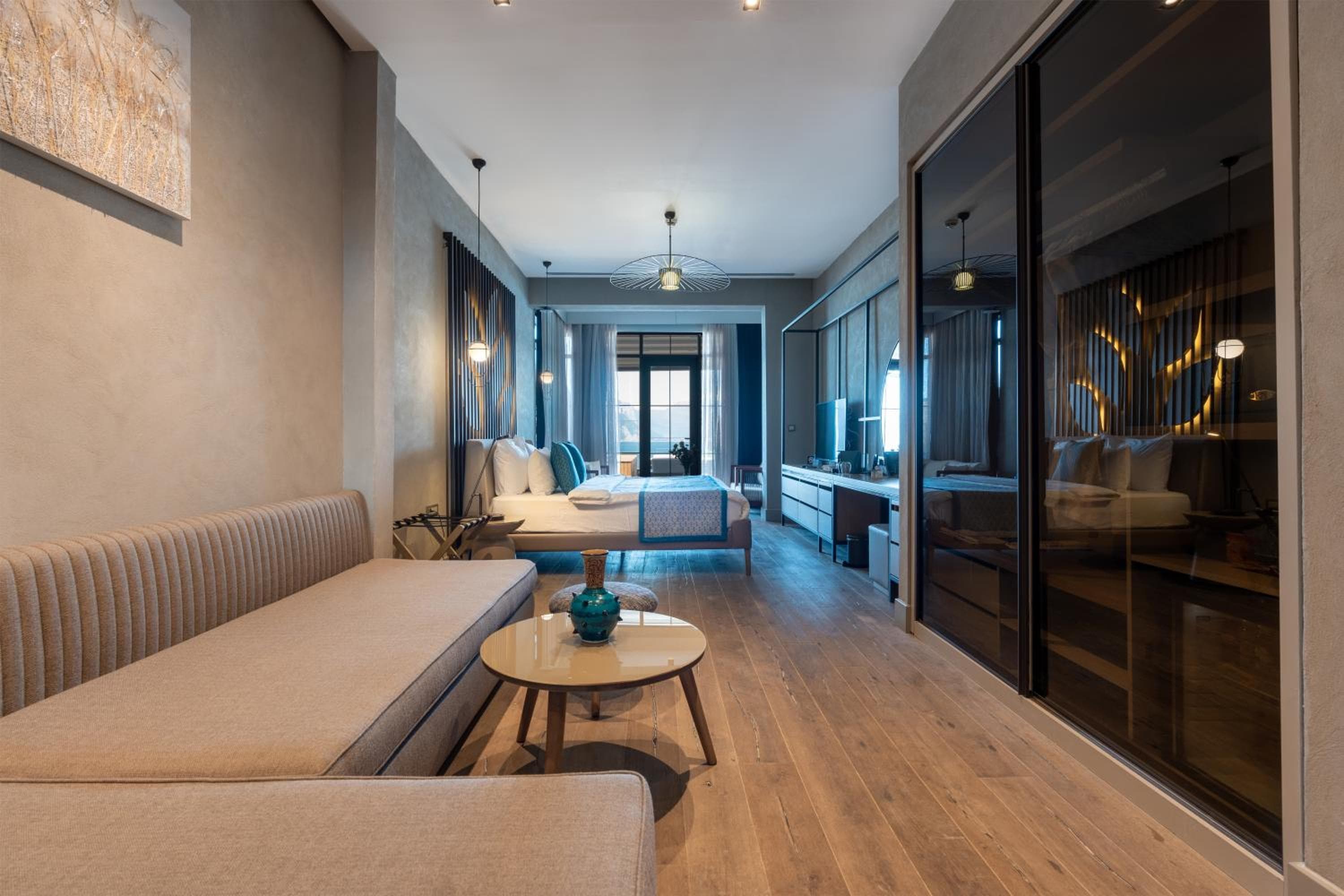Infinity Terrace Suit