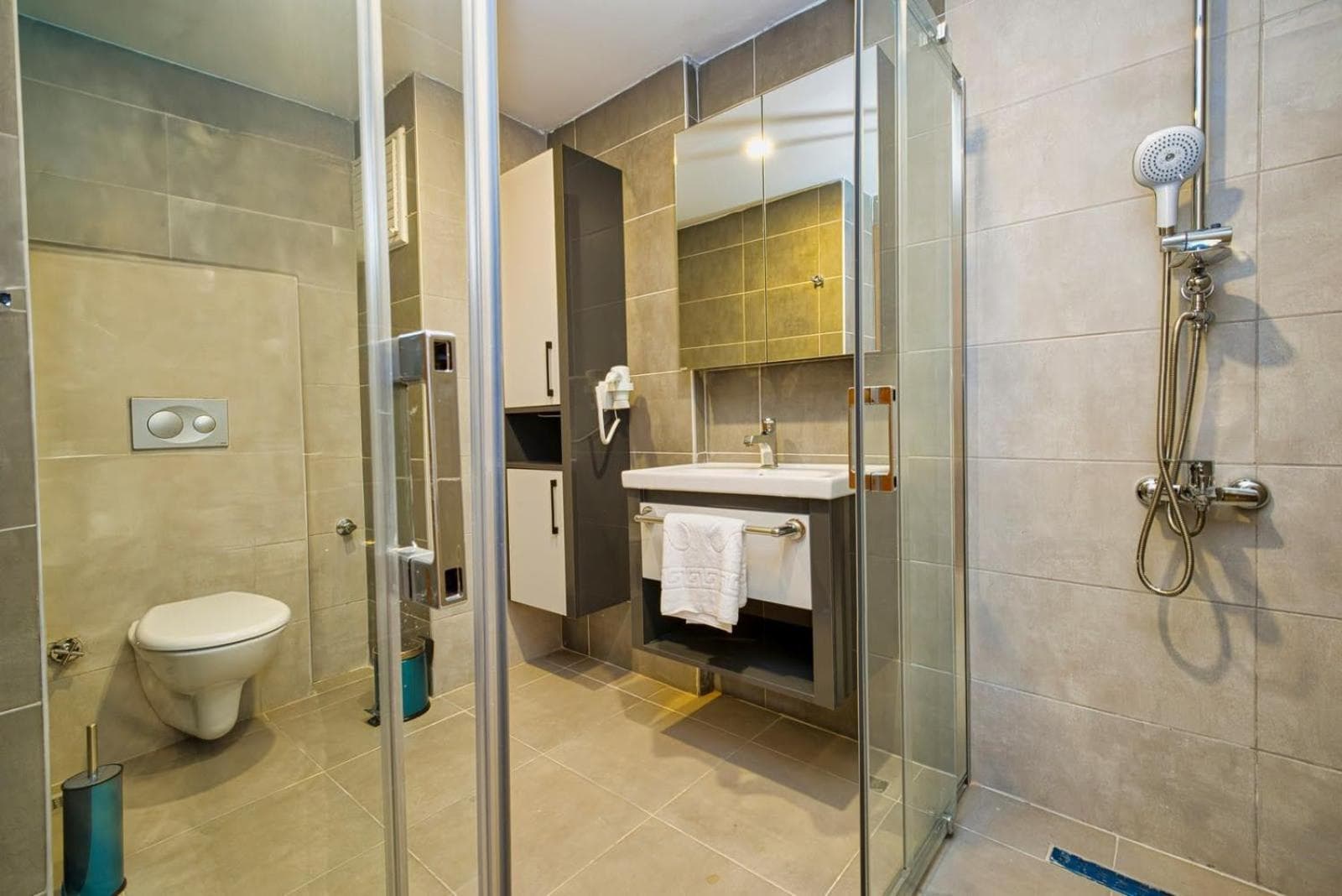 Twin Room with Pool View