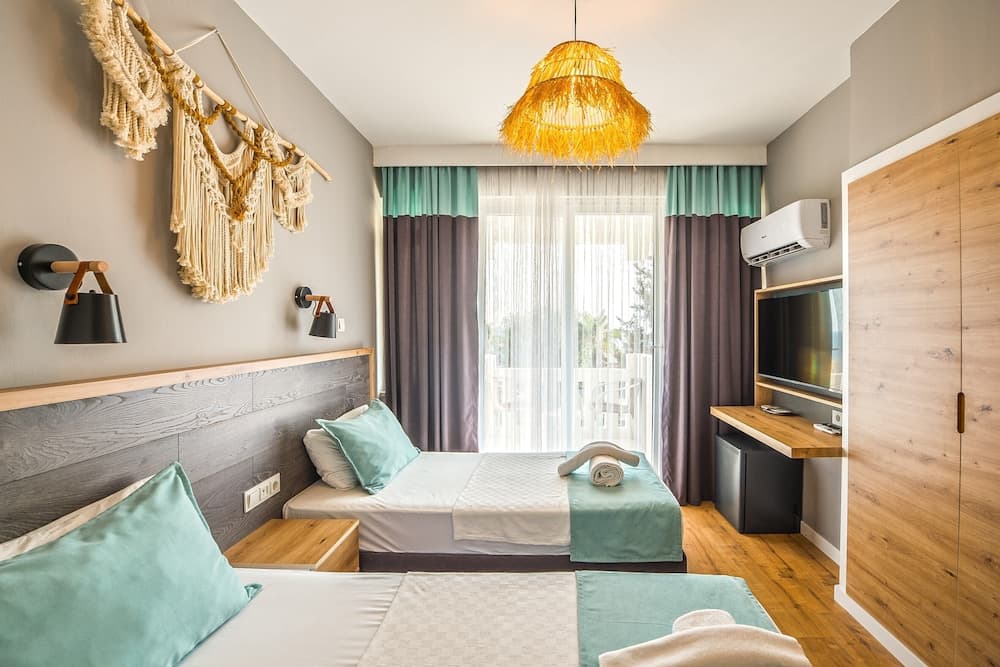 Twin Room, Sea View