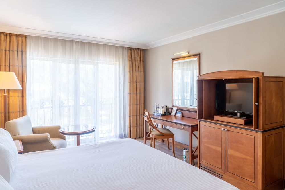 Senior Suite, Multiple Beds