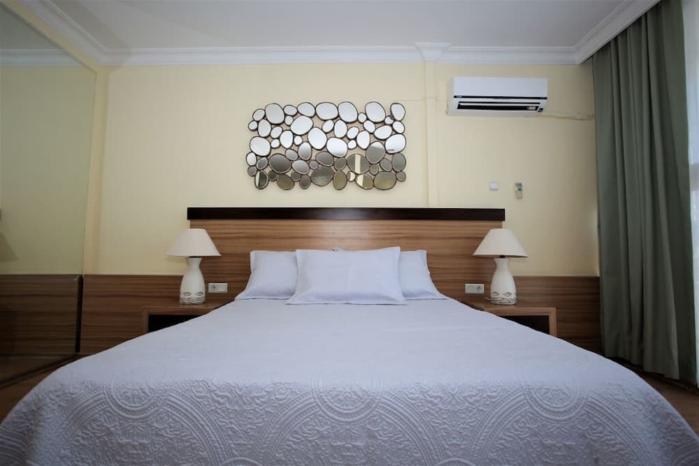 Standard Double or Twin Room, Sea View